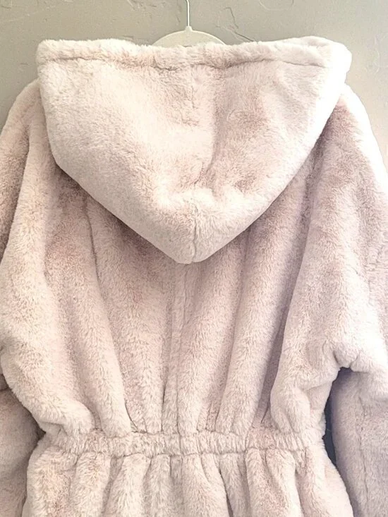 Urban Outfitters Faux Fur Jacket - Picture 9 of 9